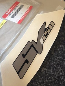 03-07 SV650 New Genuine Suzuki Tail Seat Cover Emblem Decal 68161-17G00-ML5 - Picture 1 of 6