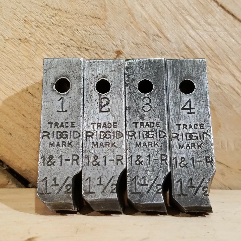 Ridgid Tap Thread Dies 1 1/2" Set 1 & 1 R   Swanky Barn - Image 1 of 4