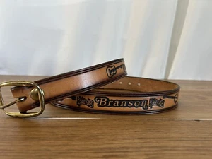 Echt verzierter Branson Music brauner Ledergürtel Messingschnalle 37 Zoll - Bild 1 von 9