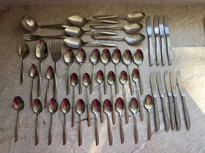 Oneida Community Twin Star Atomic Starburst Vtg Silverware Set 45 Pc - Image 1 of 4