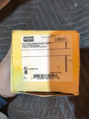 CS8365C 50A 4-Wire 3-Phase Delta 250 VAC Twist Lock Connector - CALIFORNIA STYLE - Image 1 of 4