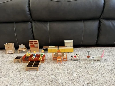 TOMY Kitchen Dining & Miscellaneous Furniture Dollhouse Miniature Dolls Table - Image 1 of 4