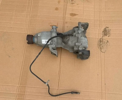 Задний дифференциал в сборе для Lincoln MKC CV6W4000AD AWD 2015-2019 годов выпуска - Изображение 1 из 4