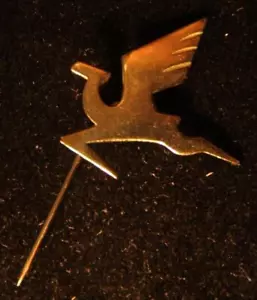 Vintage Israeli pin flying camel emblem of 1959 Tel Aviv Jubilee Exhibition - Picture 1 of 2
