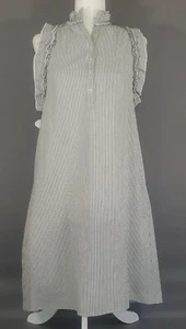 Vestido recto SBJ AUSTIN Seer Sucker gris a rayas boho sin mangas hasta la rodilla 2 - Imagen 1 de 7