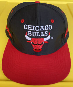 Vintage 90s Chicago Bulls Competitor Plain Logo SnapBack Hat Cap NBA Logo 7