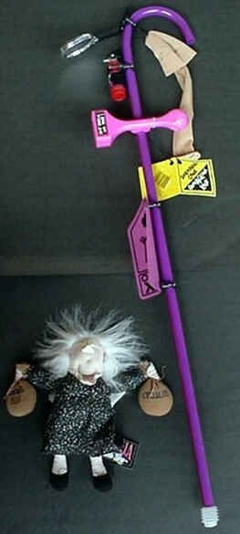 Muñeca Prunella Wrinkle Fairy y bastón humorístico Old Lady Foto 1 de 4