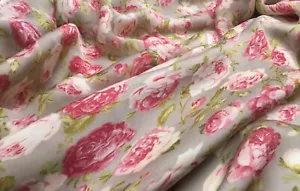 NEU schöner hochwertiger Designer weicher Satin Blumenmuster Stoff - Bild 1 von 5