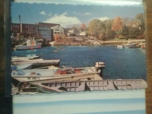 BEAUIFUL PHOTO POST CARD FALL COLOR CAMDEN HARBOR MAINE - Picture 1 of 12