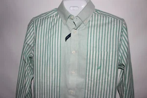 NAUTICA CLASSIC FIT MULTI-COLOR STRETCH L/S DRESS SHIRT SZ: M NWT - Picture 1 of 2