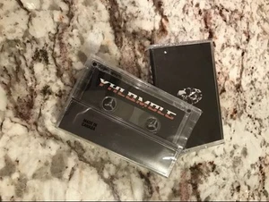 Two Bad Bunny Cassette Tapes YHLQMDLG - Picture 1 of 4