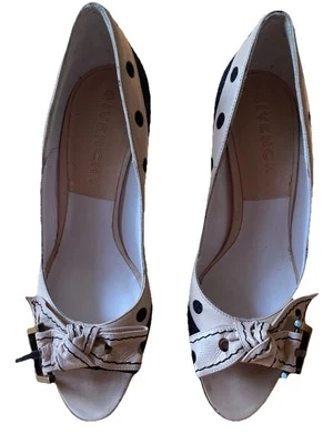 GIVENCHY RARO Paño de Cuero ÚNICO Pajarita Puntera Talla 36 Nuevo Hecho en Italia Foto 1 de 4