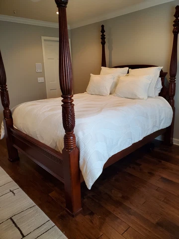 Pennsylvania House Cherry Four Poster Queen Bedroom Set Cover