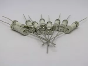Fusible de cerámica de plomo de pie 8A lento y F8A soplado rápido T8AL250V T 8 AL 250V 5x20mm amplificador - Imagen 1 de 22