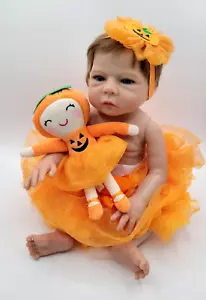 Reborn Baby Puppe Mädchen 17 Zoll mit Outfit - gebraucht guter Zustand - Bild 1 von 16