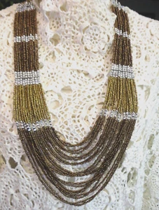 Collar de 32" en capas múltiples cuentas de semillas de vidrio dorado con espaciadores de tono plateado - Imagen 1 de 5