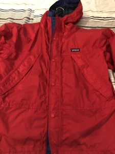 Patagonia Gore-Tex Jacket Women’s Large / Kids 14 Hooded Full Zip Shell  Red - Picture 1 of 15