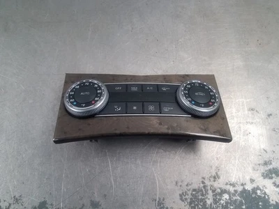 Painel de controle climático 2009 Mercedes Benz AMG C 63 #4942 i4 - Imagem 1 de 4