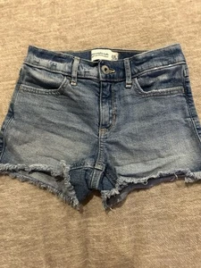 Abercrombie Kids High-Rise Shortie Shorts Size 9/10 - Picture 1 of 6