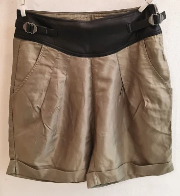 Pantalones cortos Diesel talla 25 tiro alto cuero cintura hebillas verde negro Foto 1 de 4