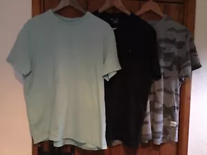3 X Mens T-shirts TU / F&F - Size L - Picture 1 of 4