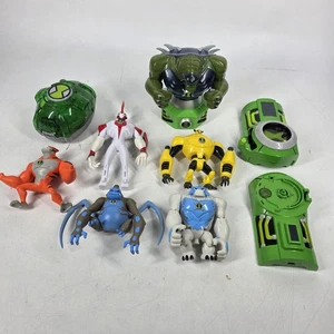 Lote de figuras y accesorios Ben 10 Ultimate Alien - Ultimatrix Way Big Humungosaur - Imagen 1 de 19