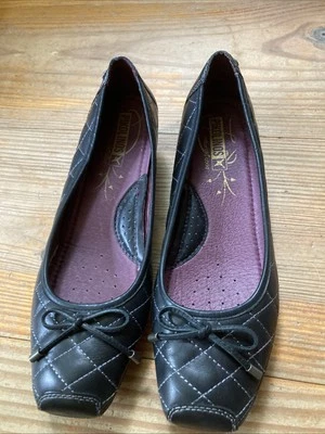 Unique Black Quilted Leather PIKOLONOS Low Heel With Bow And Stitch Detailing - Image 1 of 4