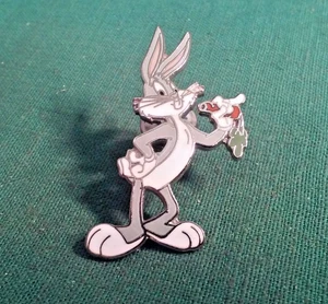 Looney Tunes Bugs Bunny Vintage Pin Metal Pinback Hat Lapel Warner Bros 1993 - Picture 1 of 3