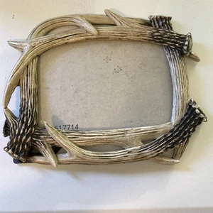 Realistic Looking Antler Photo Frame Holds 5 X 7 Photo EUC - Picture 1 of 9