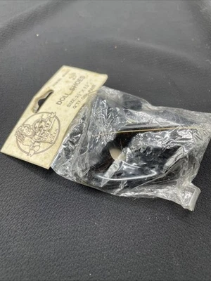 Zapatos de muñeca de porcelana negros de colección 2 1/2” X 1 1/4” IMSCO World Of Dolls sintéticos Foto 1 de 4