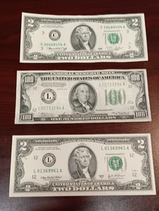 US 3-Note FRN Collector's Lot - Circ 1934A $100, AU 1976 $2 & UNC 2003A $2 - Picture 1 of 24