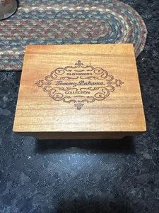 Tommy Bahama Collection Old Havana EMPTY Wood Cigar Box w/Paper 5.5" x 3.5" - Picture 1 of 10