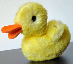 Steiff PICCY Ente 3242/11 Syth.Webpelz/gelb/liegend/abwaschb./'78-83/11 cm/Knopf - Bild 1 von 10