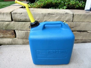 Sears 5.25 Gallon Vented Kerosene Fuel Can & Spout 75307 Chilton Made in USA - Picture 1 of 8