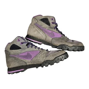 Vintage 1993 NIKE CALDERA Hiking Boots Womens 9 Charcoal Purple 930709-IB VTG - Picture 1 of 5