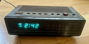 RELOJ RADIO ALARMA PANASONIC RC-65 VINTAGE AM FM GRANO MADERA VINTAGE Probado Funcionando - Imagen 1 de 4