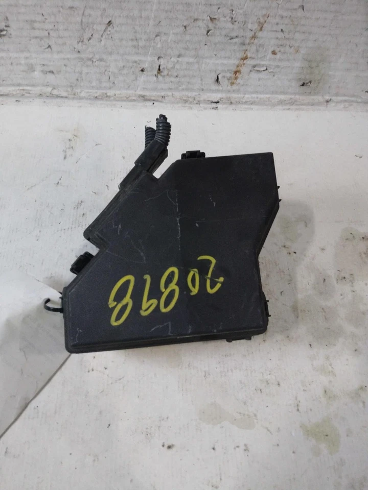 Used Fuse Box Engine fits: 2009 Honda Cr-v engine compartment Grade A - Image 1 of 4