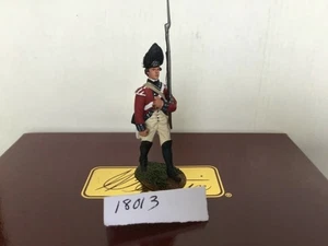 W. Britain, Am. Rev. War, British Royal Irish Grenadier Marching (#1), #18013 - Picture 1 of 1