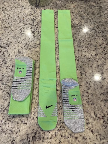 2 Pairs Nike Grip Seattle Seahawks NFL Football Team Issued Game Socks 2XL Cover