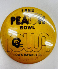Iowa Hawkeyes Hawks 1982 Peach Bowl Football Team Button Vintage PINBACK  Sports