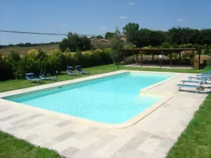 Apartment in Italy for 8/10 pax 250sqm in a property with swimming pool and gard - Picture 1 of 24
