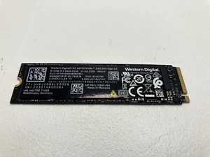 Western Digital 512GB M.2 2280-S3-M NVMe SSD - L18843-002 SDAQNTW-512G-1006 B - Afbeelding 1 van 2