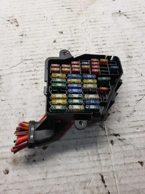 Fuse Box Engine Compartment Fits 00-11 AUDI A6 1403048 - Image 1 of 4