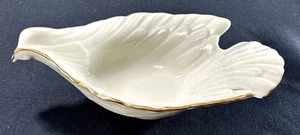 Plato de caramelo Lenox China Dove o cucharón pequeño de salsa cuenco marfil y borde dorado - Imagen 1 de 5