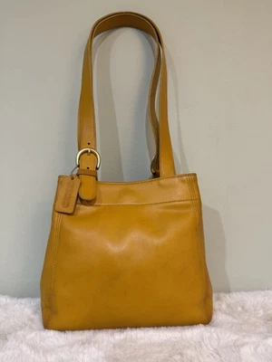 Bolso de hombro Coach vintage de cuero con hebilla Soho amarillo mostaza 4157 Foto 1 de 4