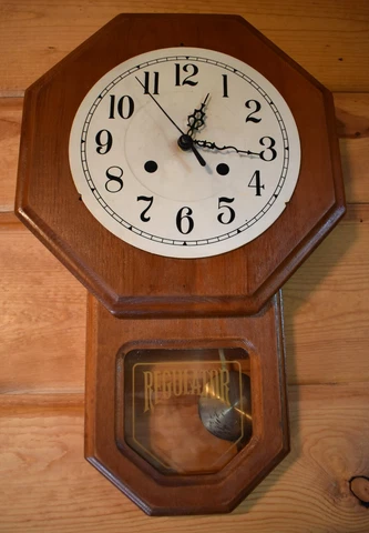 VINTAGE Quartz REGULATOR WALL CLOCK with Pendulum Cover