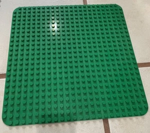 Lego Duplo Baseplate 24x24 | Thin Green | Children’s Building Toys - Picture 1 of 1
