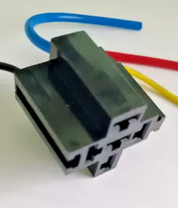 ARNÉS RELÉ DE BLOQUEO DE 4 PINES CON CABLE DE 3" - Imagen 1 de 2