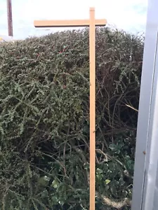 MASSIVE EICHE HÄNGEPFOSTEN, HARTHOLZ EICHE PFOSTEN UND ARM FÜGEN SIE IHR EIGENES SCHILD HINZU - Bild 1 von 2