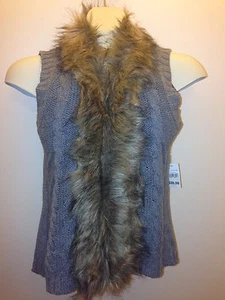 I Daisy Juniors Fur Trim Sweater Vest Grey , Black size S, M, L, XL $40 - Picture 1 of 3